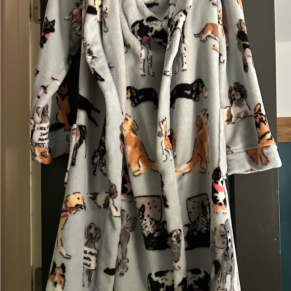 Vera Bradley Soft Fleece Robe in Multicolor